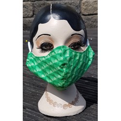 green triangles mask